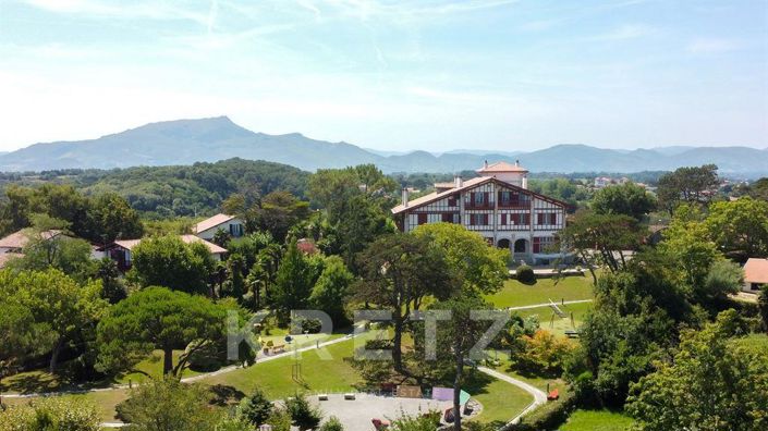 Image No.10-3 Bed House for sale