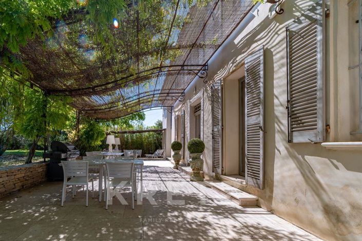 Image No.1-14 Bed House for sale