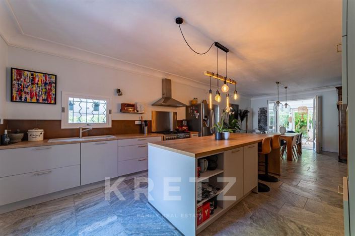 Image No.5-4 Bed House for sale