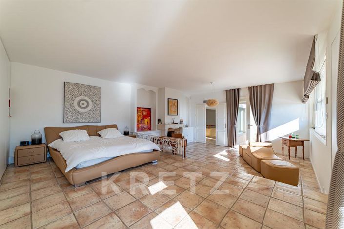 Image No.15-7 Bed House for sale