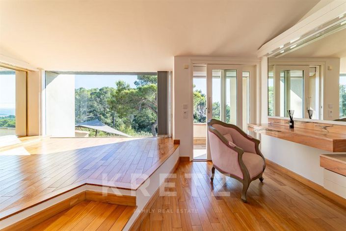 Image No.17-7 Bed House for sale