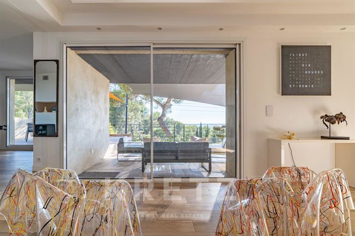 Image No.9-7 Bed House for sale