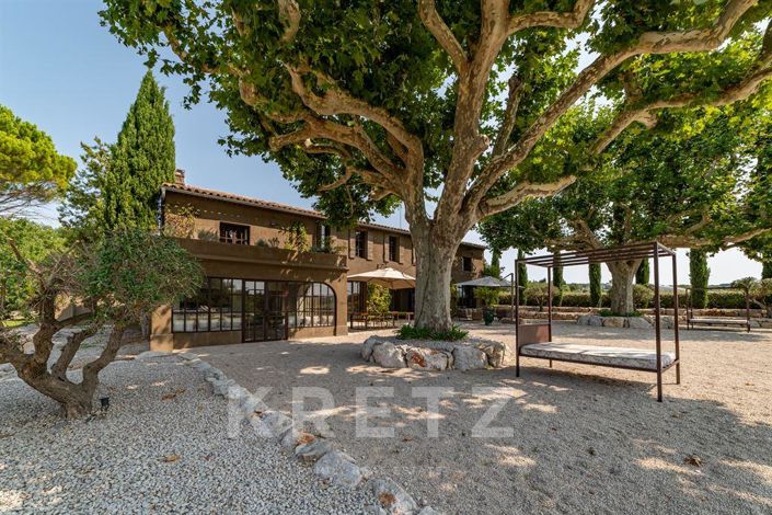 Image No.1-12 Bed House for sale