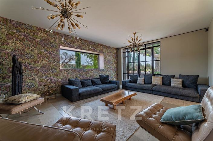 Image No.12-12 Bed House for sale