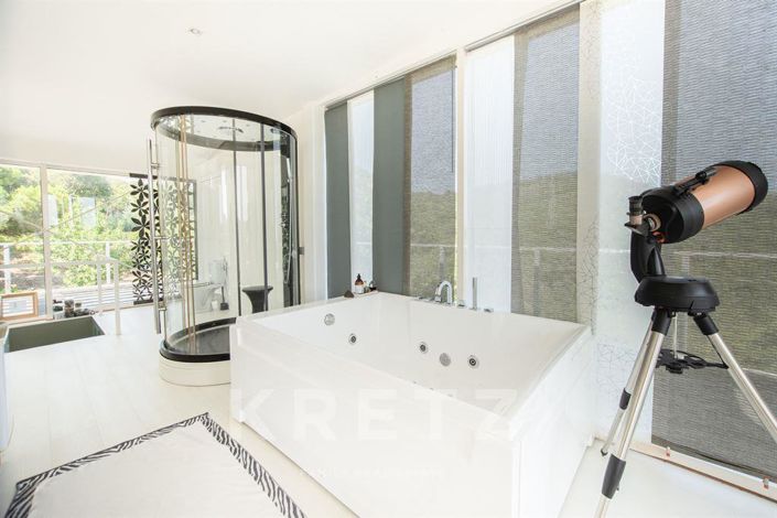 Image No.12-5 Bed House for sale