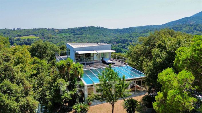 Image No.9-5 Bed House for sale