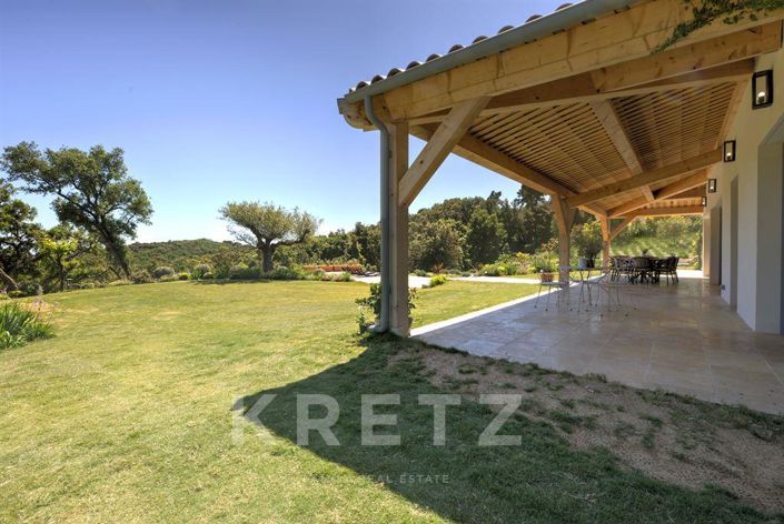 Image No.21-6 Bed House for sale