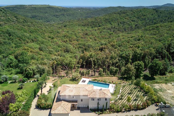 Image No.4-6 Bed House for sale