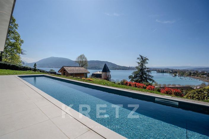 Image No.1-5 Bed House for sale