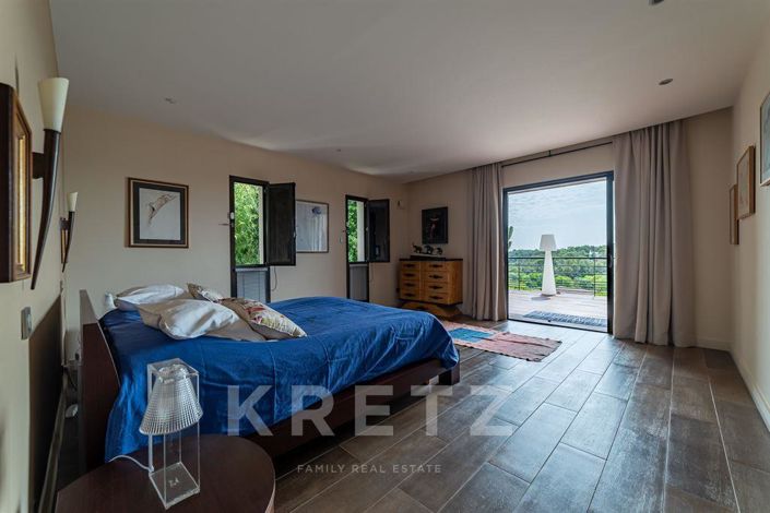 Image No.10-4 Bed House for sale