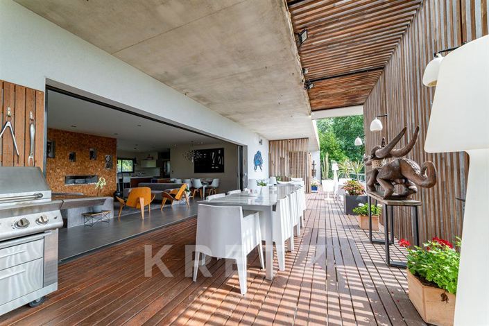 Image No.8-4 Bed House for sale