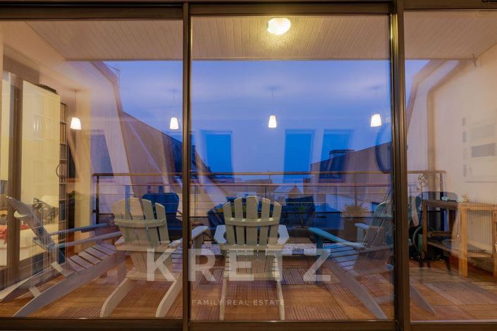 Image No.20-5 Bed Property for sale