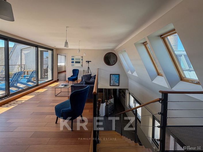 Image No.3-5 Bed Property for sale