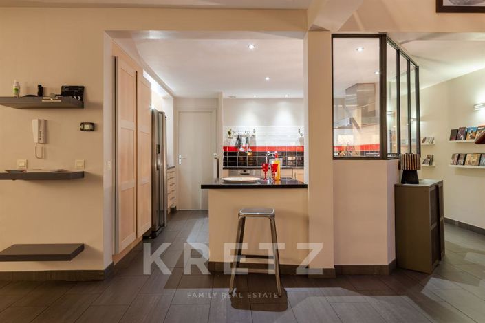 Image No.9-5 Bed Property for sale