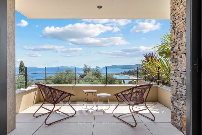 Image No.12-Propriété de 4 chambres à vendre à Le Lavandou