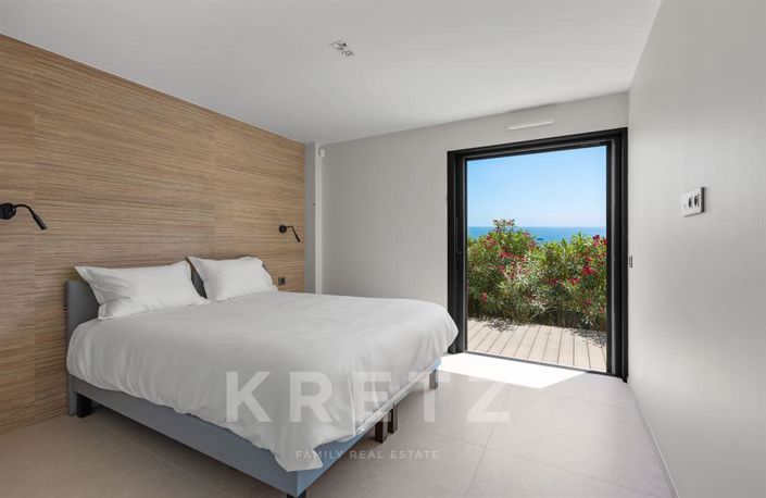 Image No.9-Propriété de 4 chambres à vendre à Le Lavandou