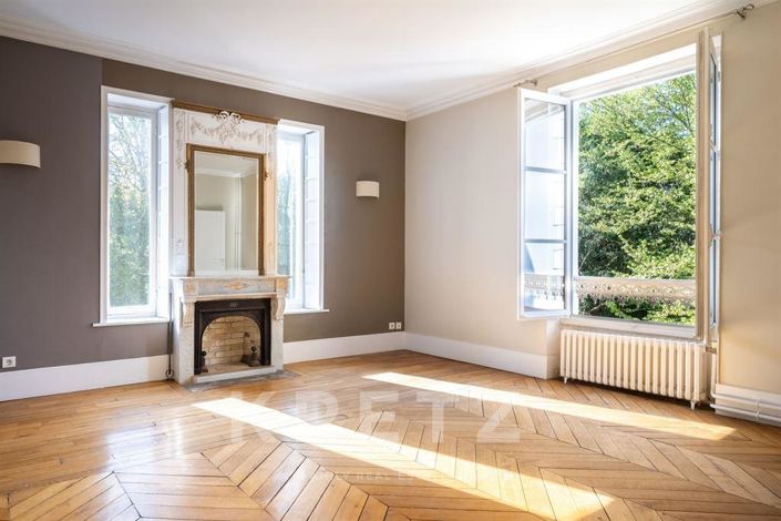 Image No.13-7 Bed House for sale