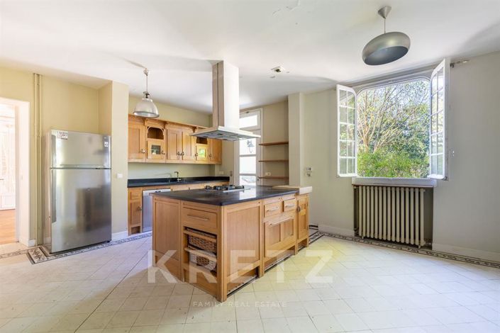 Image No.4-7 Bed House for sale