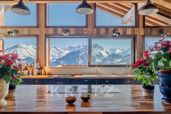 Image No.7-8 Bed House for sale