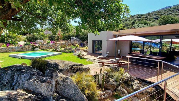 Image No.2-4 Bed House for sale