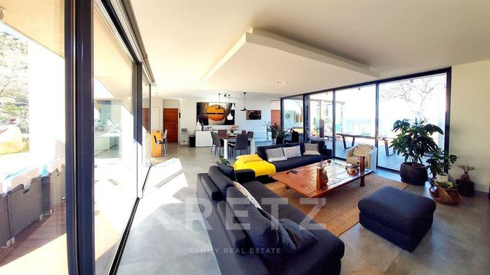 Image No.21-4 Bed House for sale