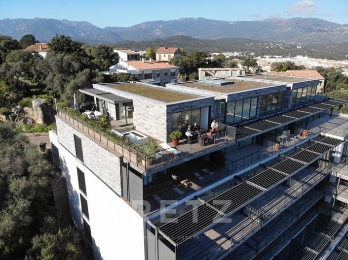 Image No.14-3 Bed Apartment for sale