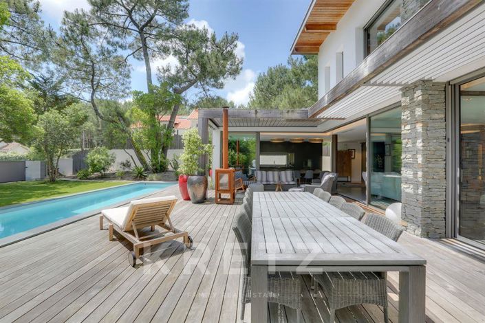 Image No.5-7 Bed House for sale