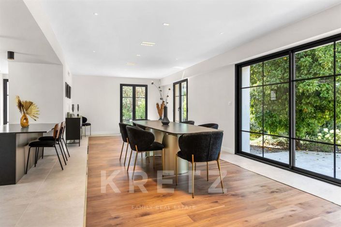 Image No.11-5 Bed House for sale