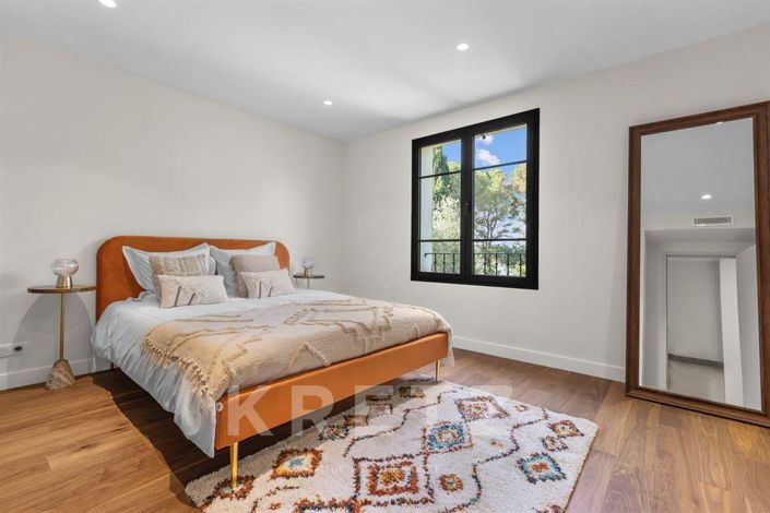 Image No.15-5 Bed House for sale