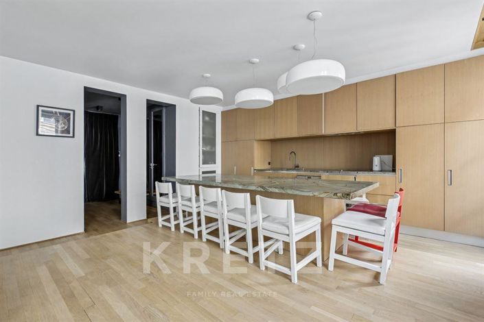 Image No.11-6 Bed Apartment for sale