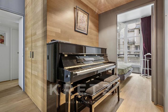 Image No.14-6 Bed Apartment for sale