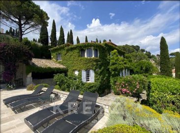 Maison de 7 chambres à vendre à Mougins
