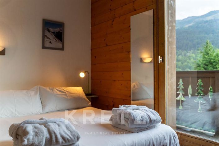 Image No.7-8 Bed House for sale