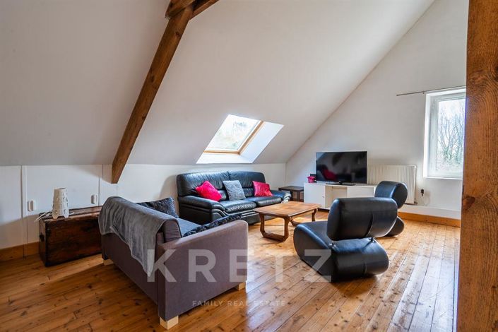 Image No.3-6 Bed House for sale