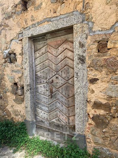 Image No.2-5 Bed House for sale