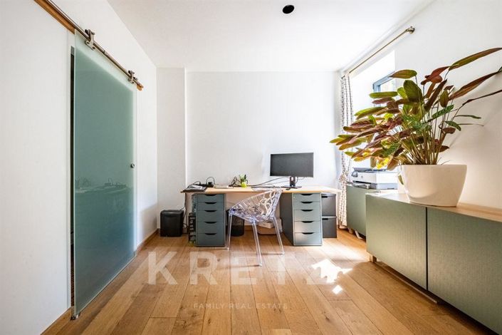 Image No.14-6 Bed House for sale