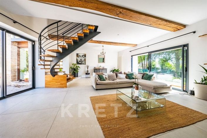 Image No.4-6 Bed House for sale