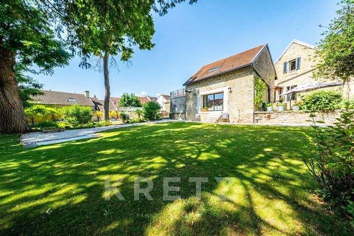 Image No.4-6 Bed House for sale