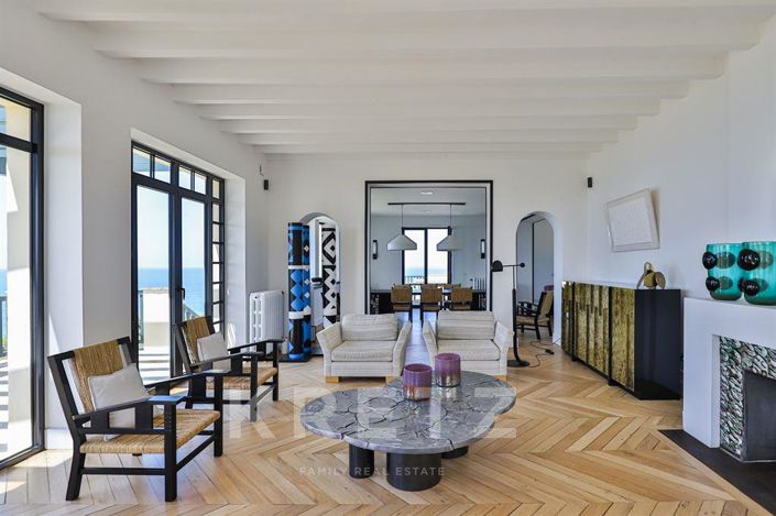 Image No.21-7 Bed House for sale