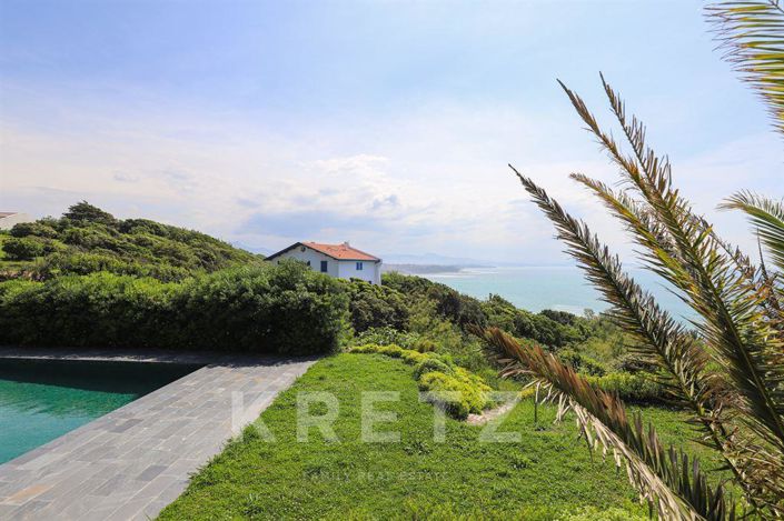 Image No.7-7 Bed House for sale