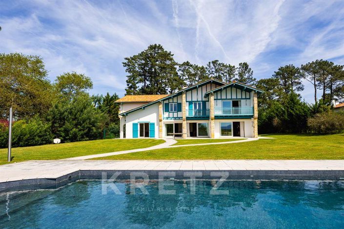 Image No.3-6 Bed House for sale