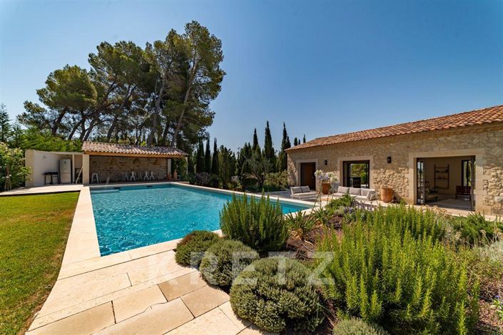 Image No.18-7 Bed House for sale