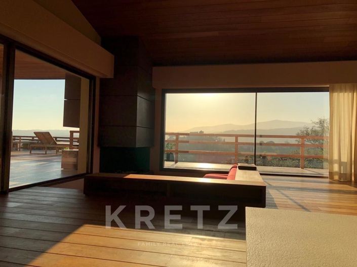 Image No.9-5 Bed Property for sale