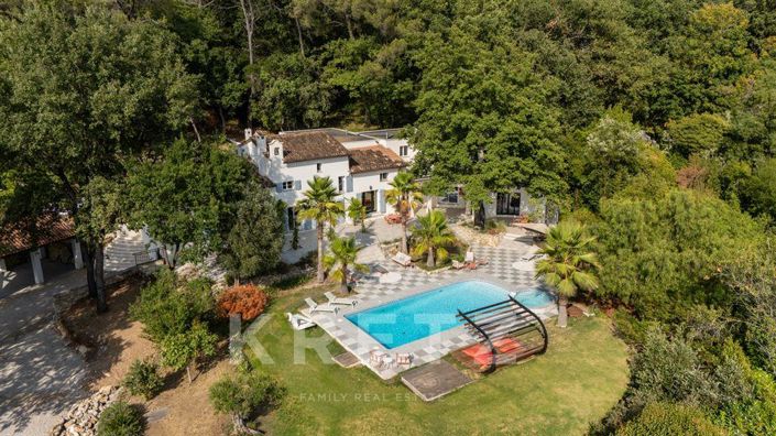 Image No.20-8 Bed House for sale