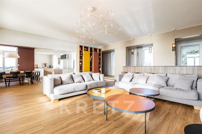 Image No.5-7 Bed House for sale