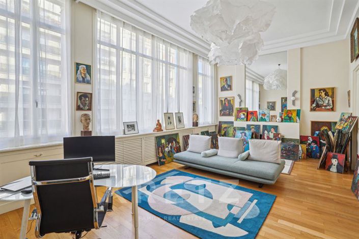 Image No.1-6 Bed House for sale