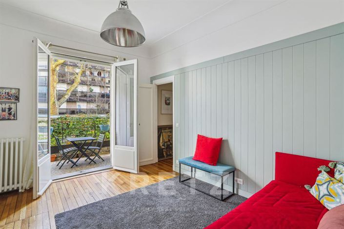 Image No.10-6 Bed House for sale