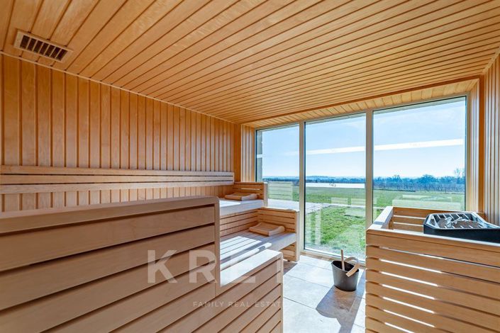 Image No.16-Maison de 16 chambres à vendre à Uzès