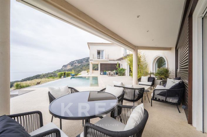 Image No.5-4 Bed House for sale