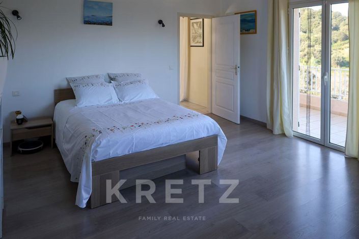 Image No.13-Maison de 10 chambres à vendre à Calcatoggio